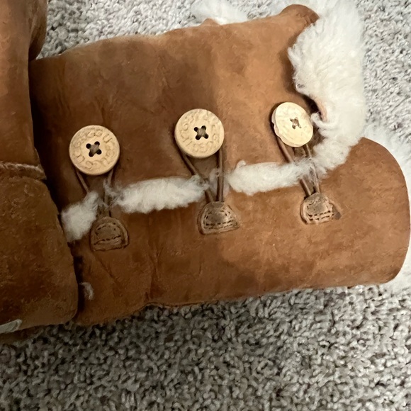 UGGs girls - Picture 4 of 9